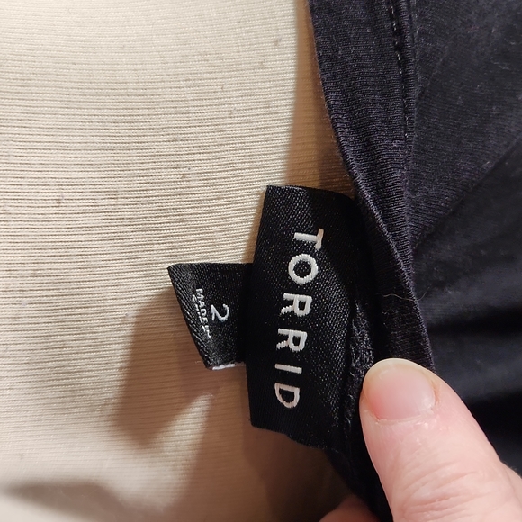 Torrid Short Sleeve Distressed Tee - Picture 7 of 9